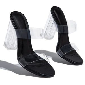 Trendy “Easy Wear” clear chunk wedge heels 8.5 US. Alll Occasions!!!!